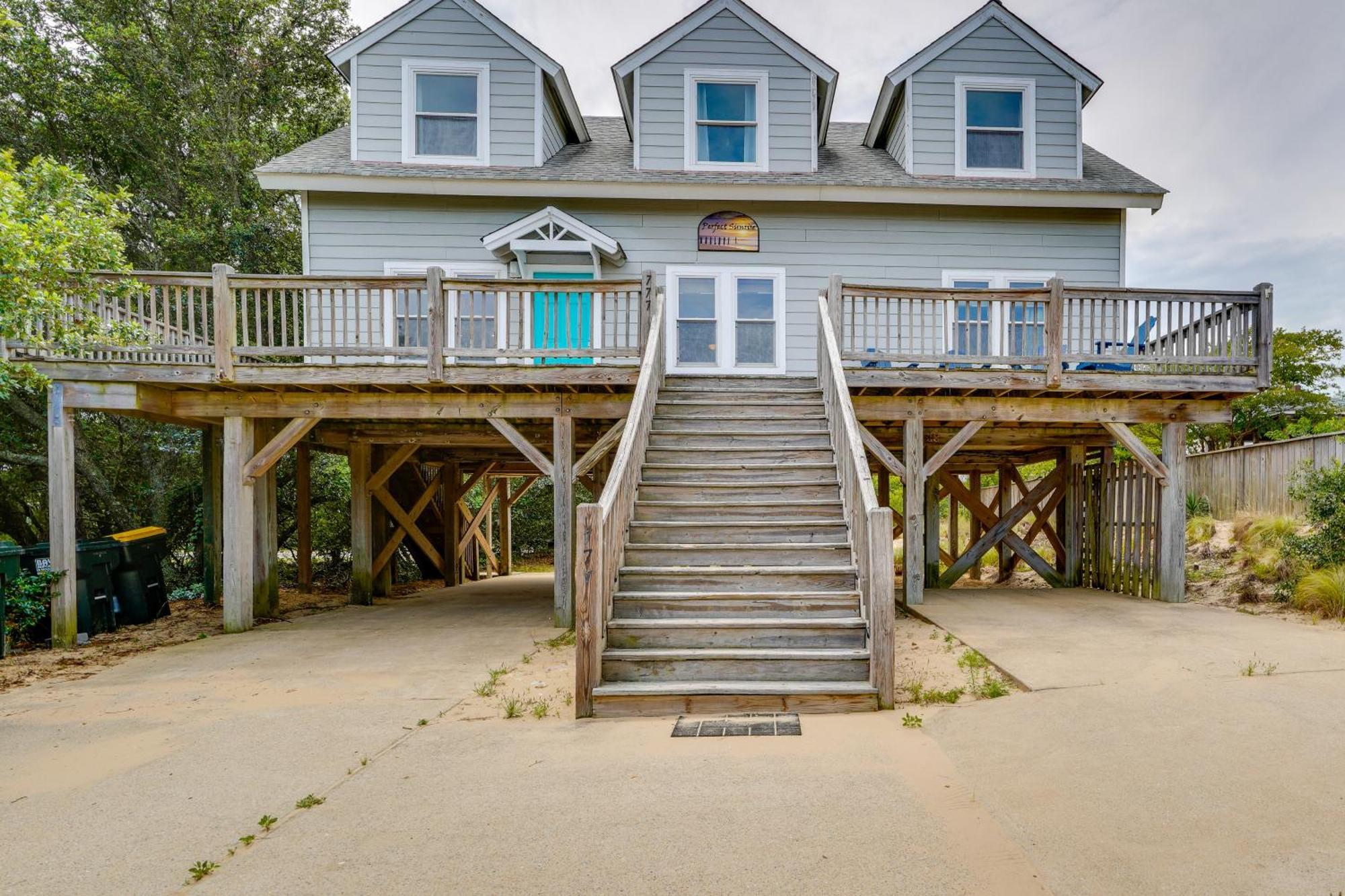 Sunny Corolla Home Walk To Beach! Exterior photo